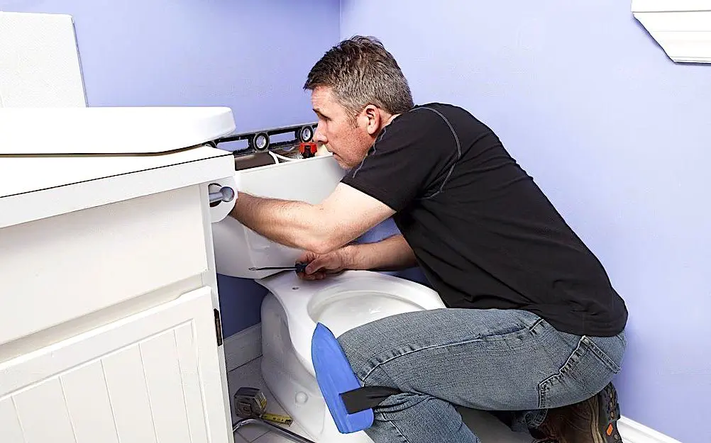 toilet repair plumber